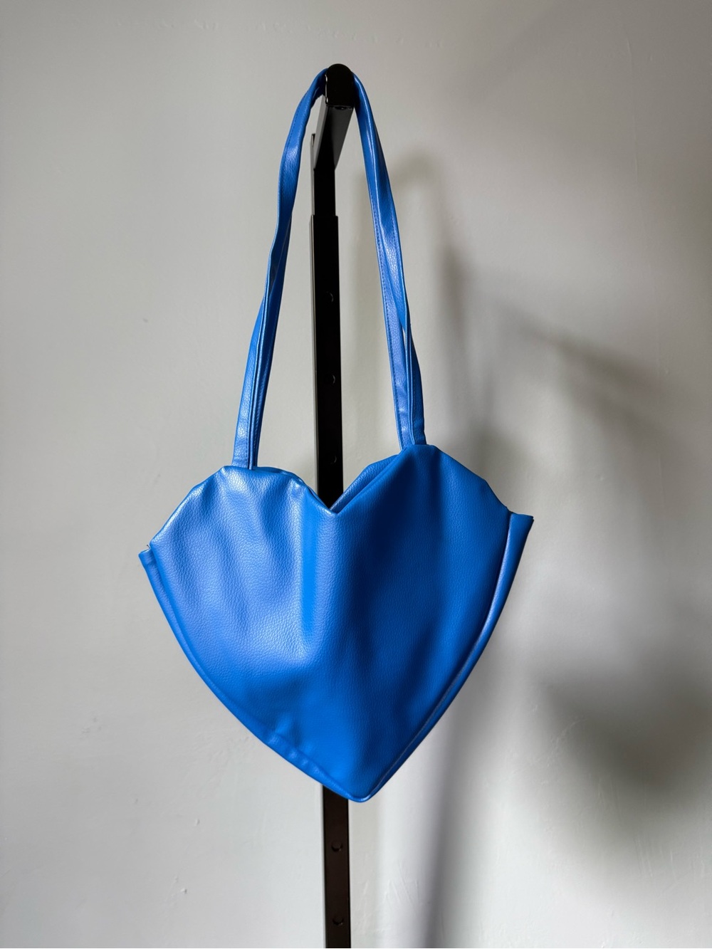 Blue Heart-Shaped Shoulder Bag – Women’s Fashion Tote